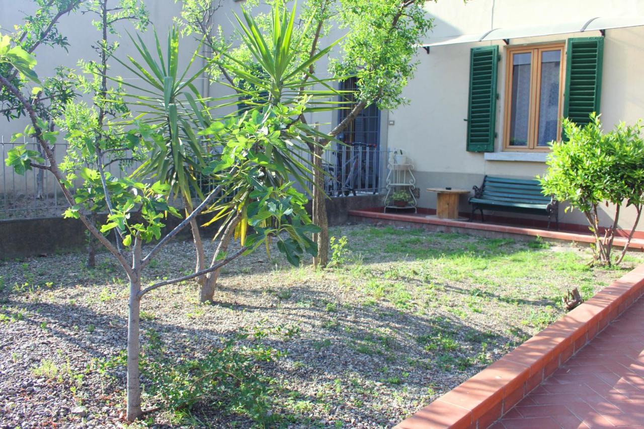 L' Oasi Del Cervo - Casa Con Giardino E Posto Auto, Uscita Autostrada A11 Villa Firenze Kültér fotó